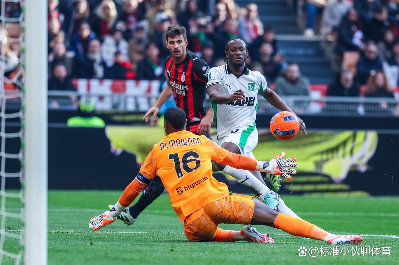 九游体育-包含太狠了！窗口期费耶诺德备战意大利杯里程碑夜AC米兰远射贴柱，底特律活塞调整名单备战CBA季后赛的词条